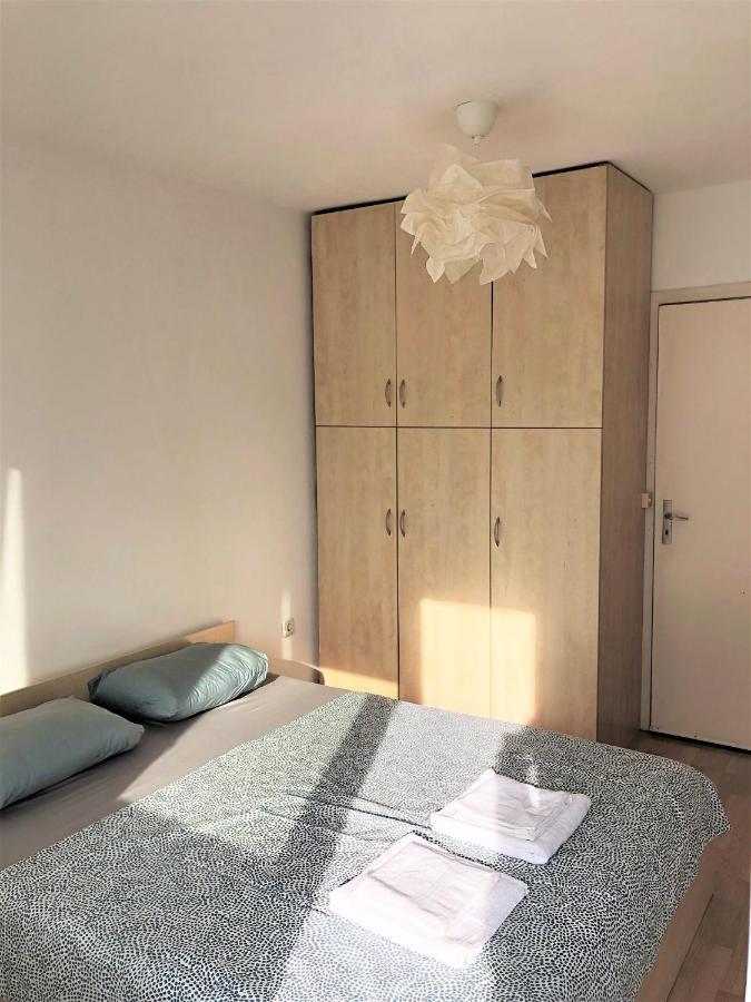 וארנה Central Apartment Sunshine מראה חיצוני תמונה