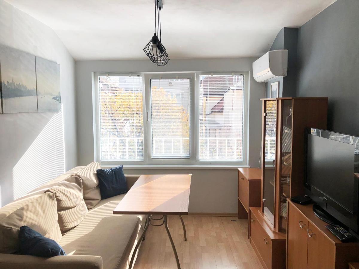 וארנה Central Apartment Sunshine מראה חיצוני תמונה