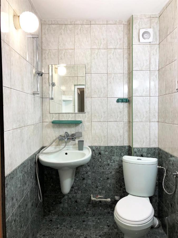 וארנה Central Apartment Sunshine מראה חיצוני תמונה
